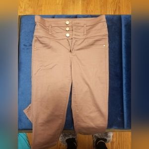 High waisted jeans
